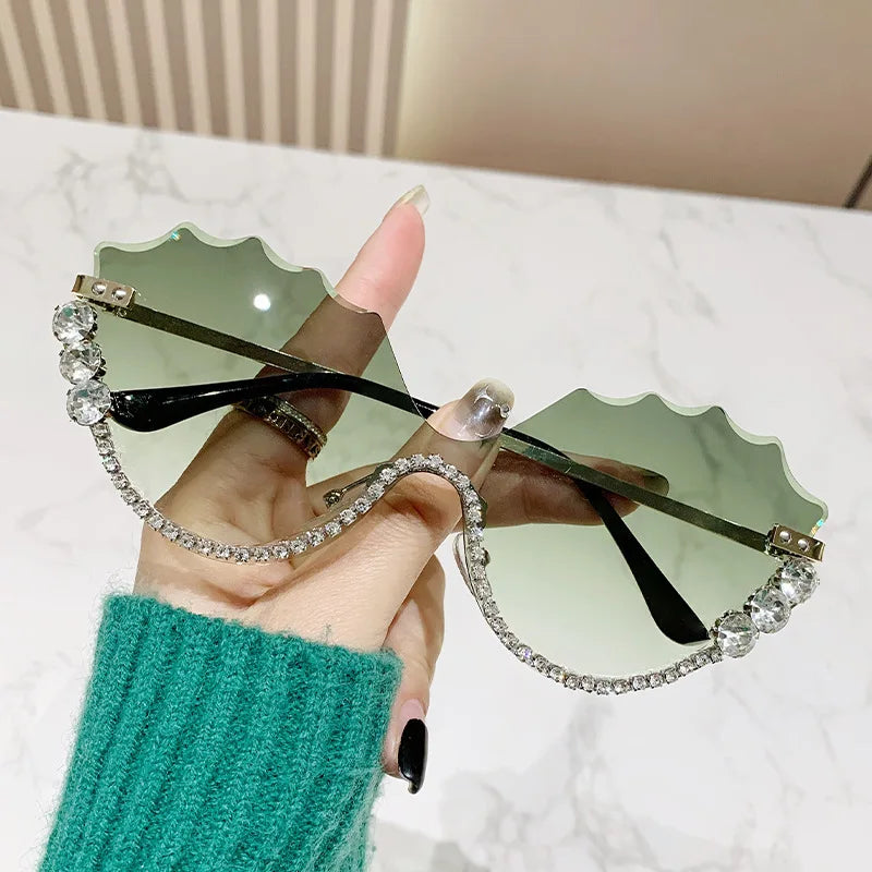 Luxury rhinestone Wave Rimless unisex Sunglasses Brand Designer Trendy Sunglasses Street Photography Party Female Eyewear UV400